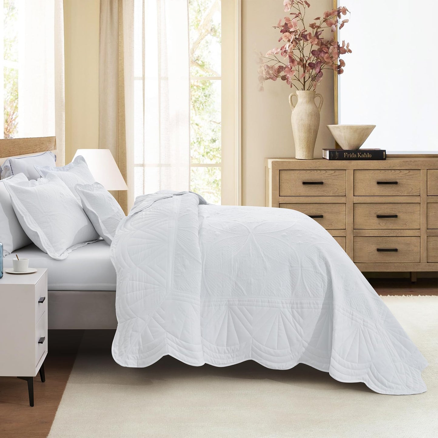 DaisyHuang Oversized Bedspread - Queen Size Bedding Cover - Modern & Contemporary Coverlet Set, Real Stitching, Reversible, Lightweight, 5 Piece, White