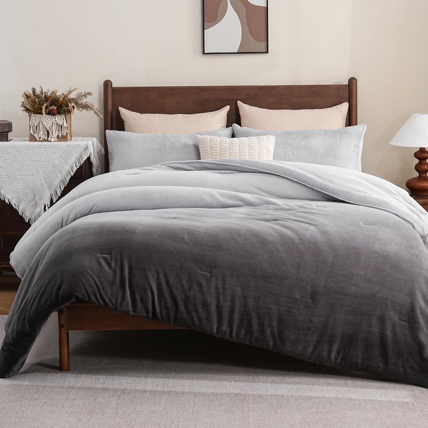 Bedbay Ombre Gray Velvety Fleece Comforter Set King Size Ultra Soft Plush Bedding Gradient Grey Thick Warm Cozy Winter Quilt Set with 2 Pillowcases Luxury Velvet Flannel Bedding Set 3 Pcs
