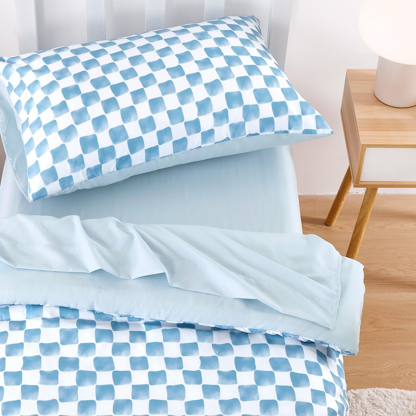 Wake In Cloud - Toddler Bedding Set for Boys Girls, Cute Gingham Grid Checkered, 4 Pieces Soft Crib Bed Set Including Comforter, Sheets and Pillowcase, Blue White