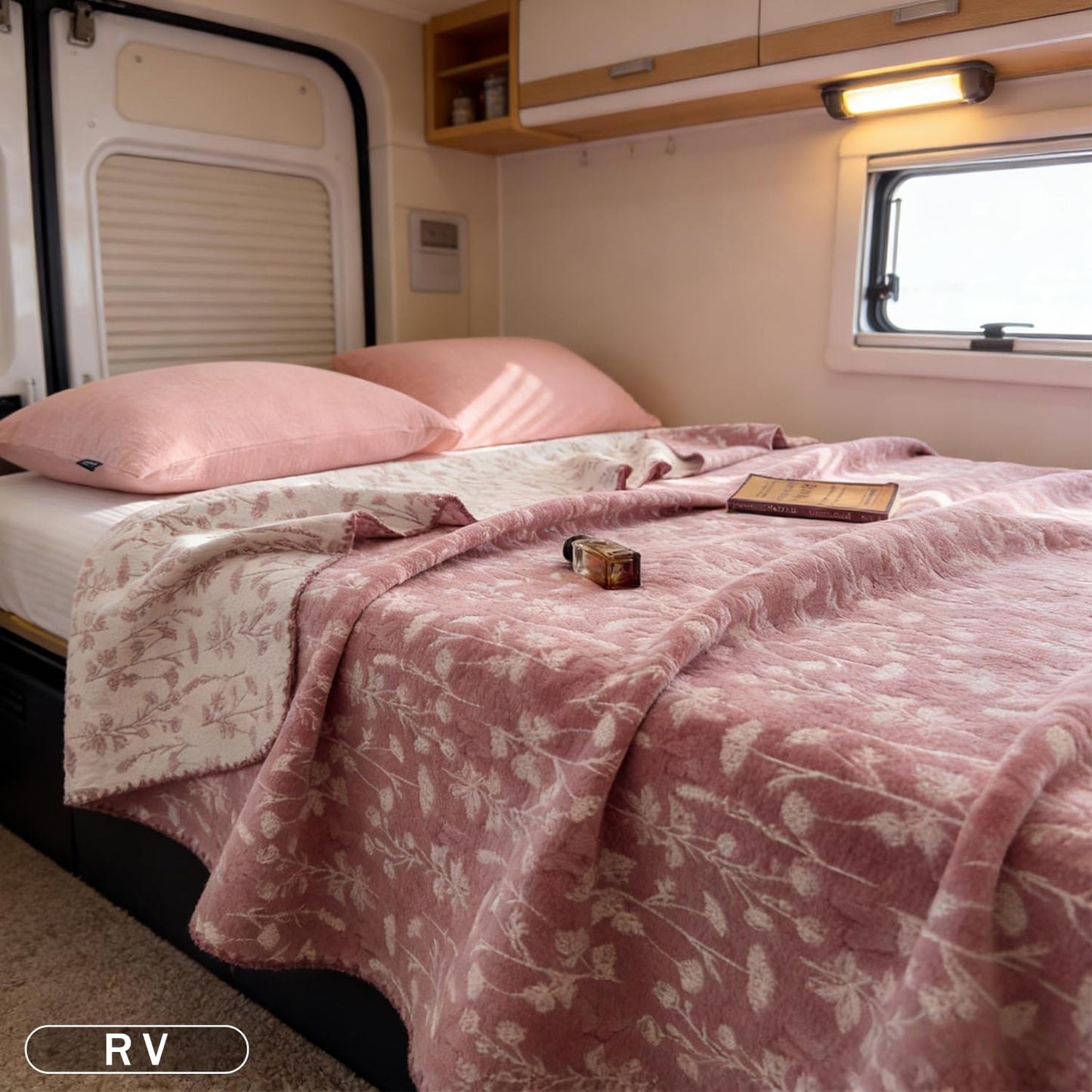SANACYNA Cotton Muslin Blankets for Adults Leaves Pink Twin Size Quilt 3-Layer Reversible Lightweight Breathable Lap Throw Quilt for Sofa Couch Bed All Season RV (Leaves Pink, Twin 60 x 80 in)
