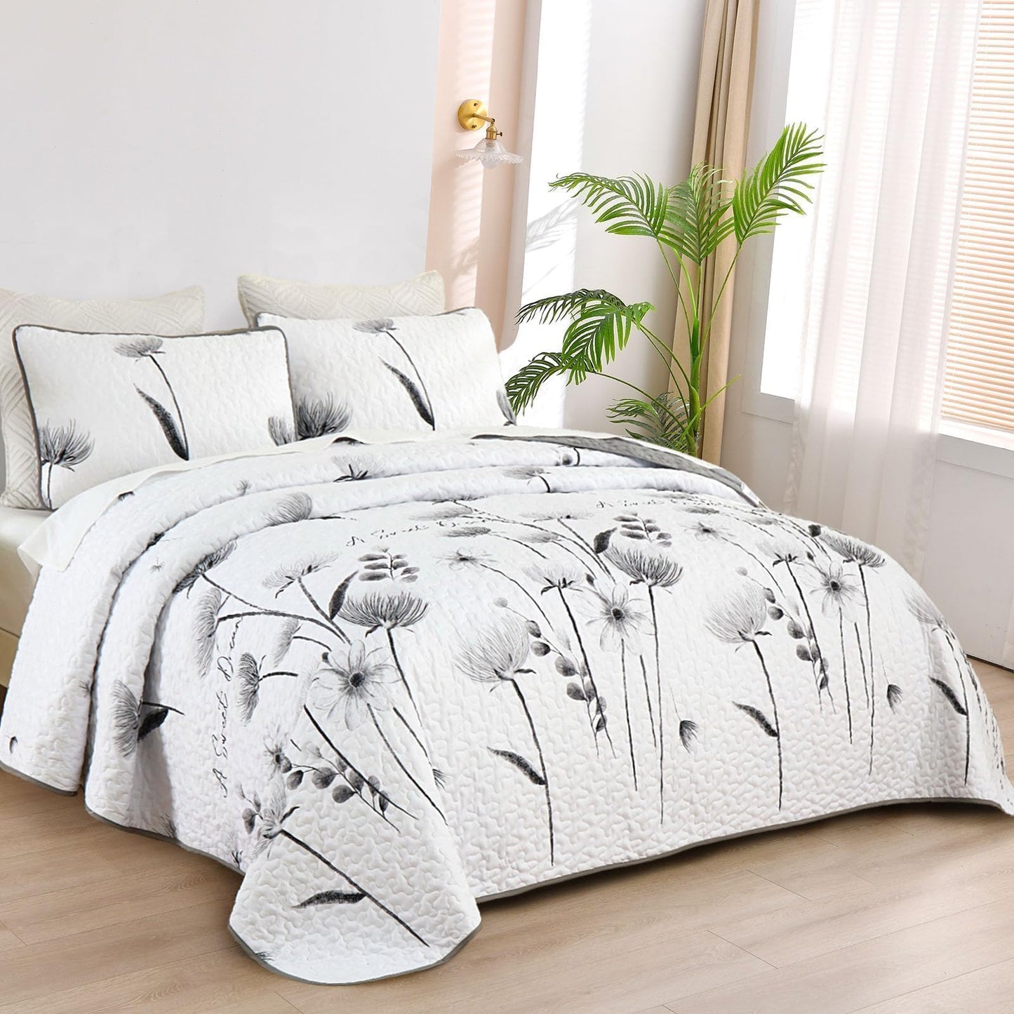 Dinjoy Floral Quilt Set Queen Size,Grey White Bedspread Coverlet Botanical 3 Pieces Fall Quilts Microfiber Lightweight Flower Bedspreads Soft Reversible Farmhouse Bed Cover for All Season(96"x90")