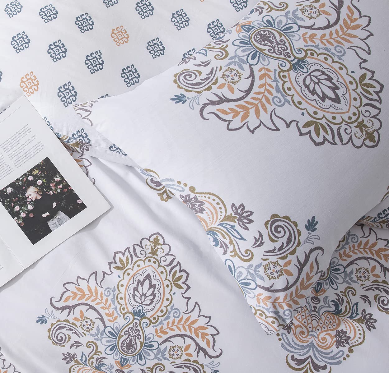 SLEEPBELLA Comforter King Size, 600 Thread Count Cotton Yellow & Blue Damask with Taupe Brown Reversible Pattern White Comforter Sets,Down Alternative Bedding Set 3Pcs (King, White Damask)