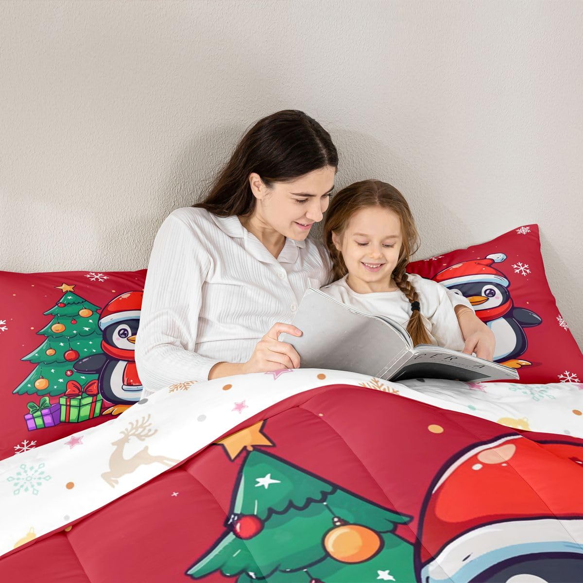 Erosebridal Christmas Penguin Comforter Set Queen Santa Hat Penguin Bedding Set Antarctic Animal Print Comforter for Kids Boys Girls,Xmas Tree Snowflake Gifts Quilt Duvet