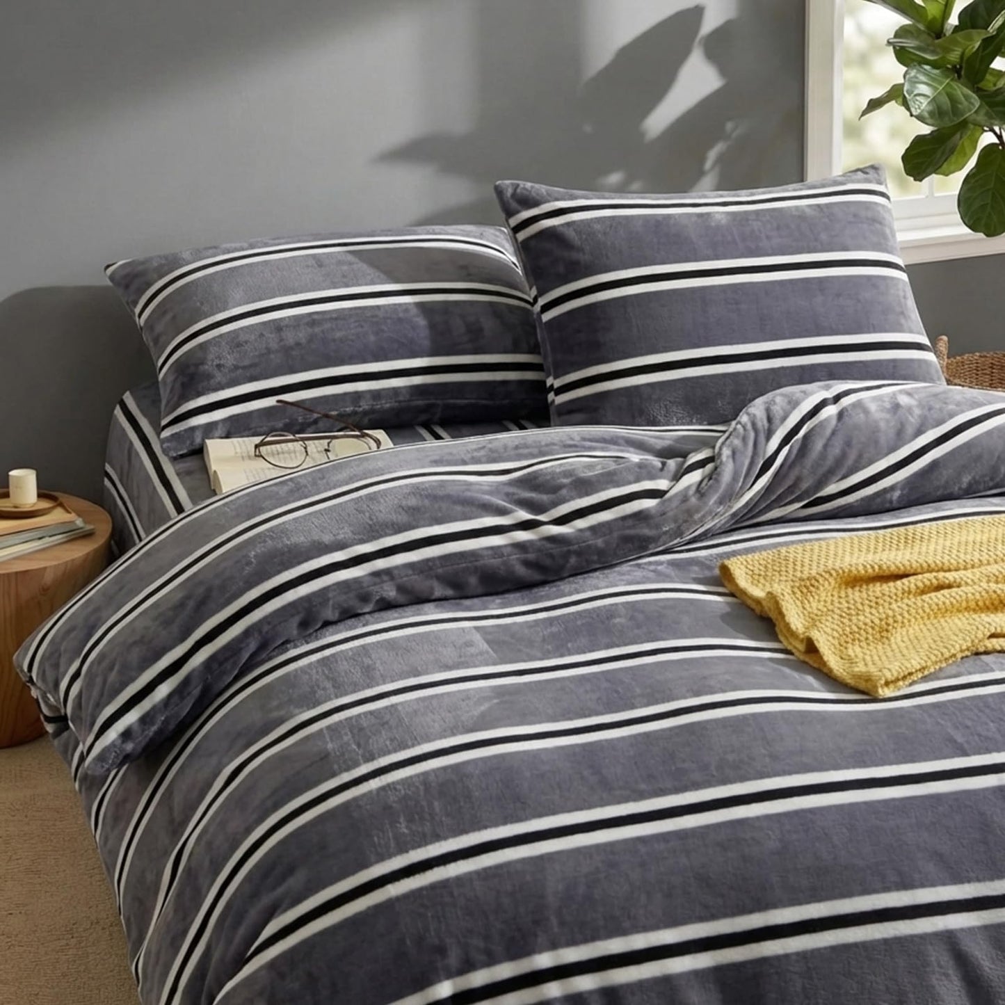 Bedbay Grey Striped Bedding Comforter Set King Size Luxury Velvet Fleece Comforter Set 3 Pcs Fluffy Plush Flannel Bedding Set Cozy Reversible Fleece Soft Warm Shaggy Faux Fur Bed Set All Season