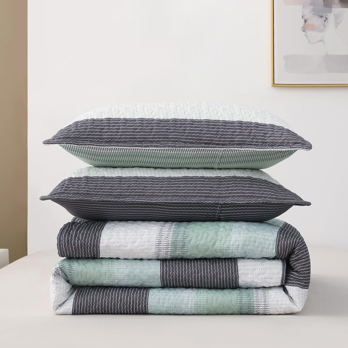 DURLENGEN Quilt Set King Size 3Pcs,Soft Microfiber Lightweight Bedspread,White & Green Striped Geometric Pattern Coverlet for All Season Layering(King 106x96,Mint Green)