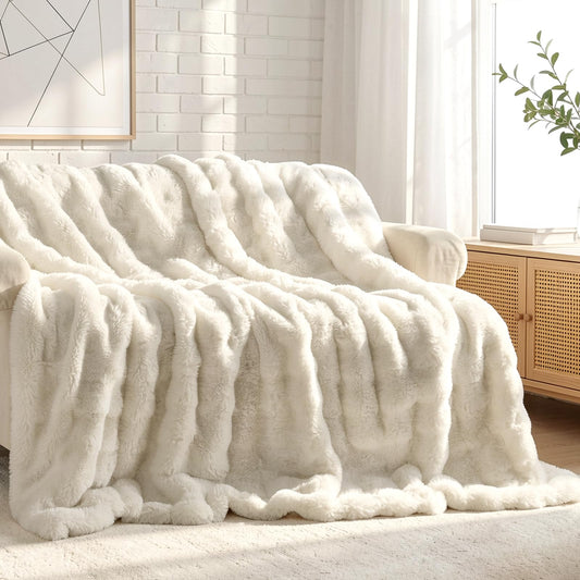Wajade Fluffy Faux Fur Throw Blanket for Couch Bed, Luxury Soft Thick Fuzzy Plush Bubble Blanket, Warm Cozy Blanket for Sofa Chair, Ivory White 50x60