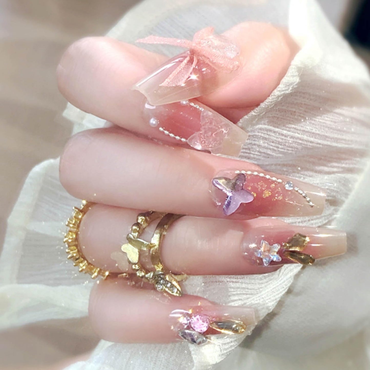 Hkanlre 3D Press on Nails Medium Fake Coffin Nails Tips Full Cover Luxury False Nails for Women and Girls 24PCS