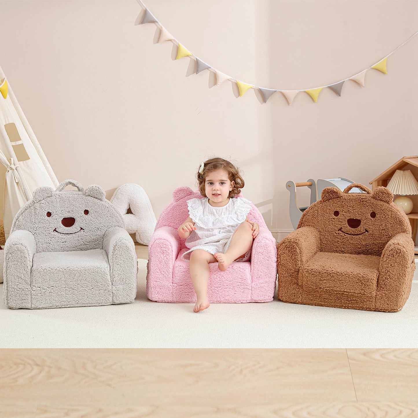 Kisdsa Toddler Chair,Sherpa Bear Toddler Couch Fold Out,Children Reading Chair,Flip Out Kids Couch,Kids Sofa Convertible for Gift (Brown Bear)