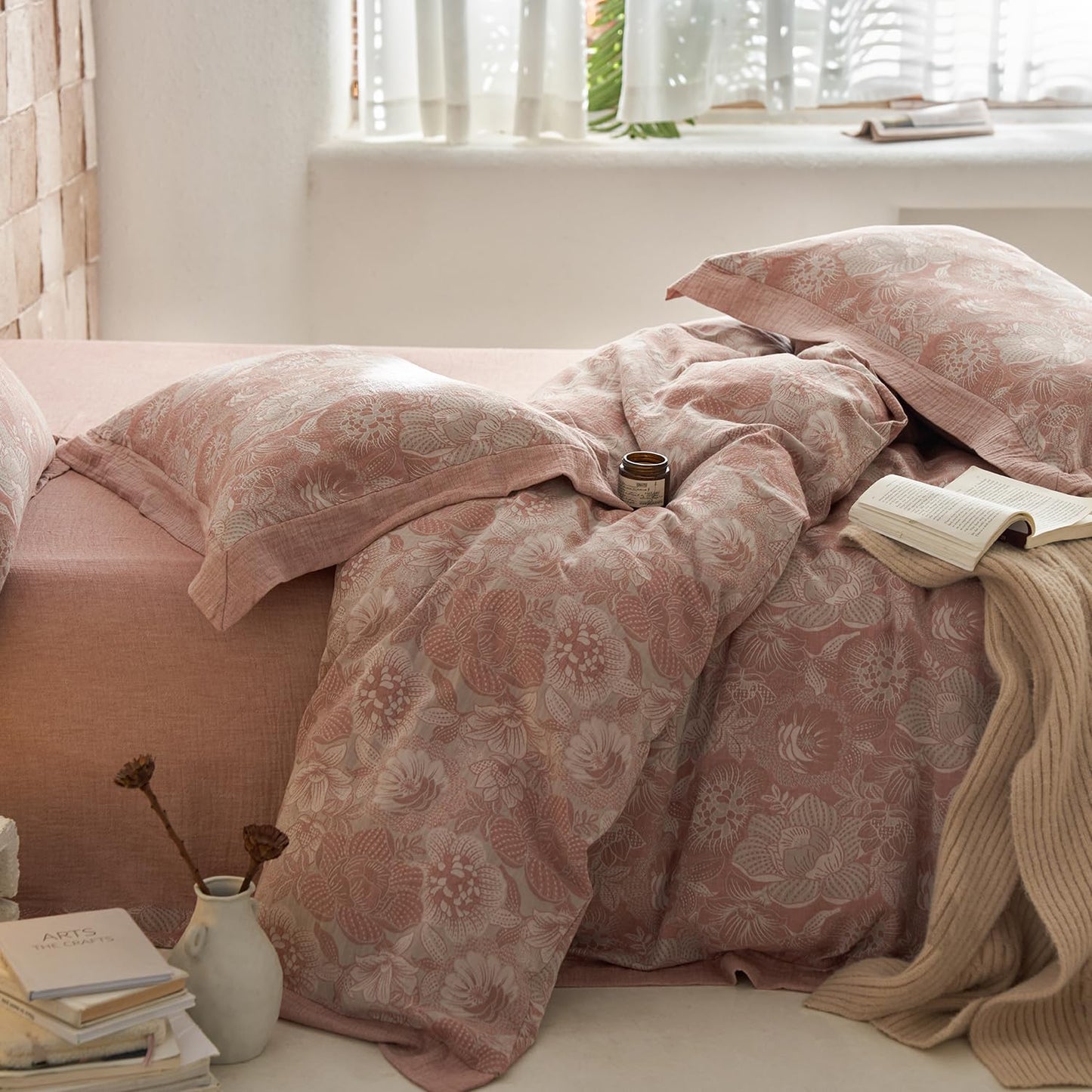 mixinni Duvet Cover King, Premium Cotton Double-Layer Yarn Pink Floral Jacquard Comforter Cover with Edge Design, Farmhouse Bedding Set with 2 Pillowcases Perfect for Him and Her-King Size
