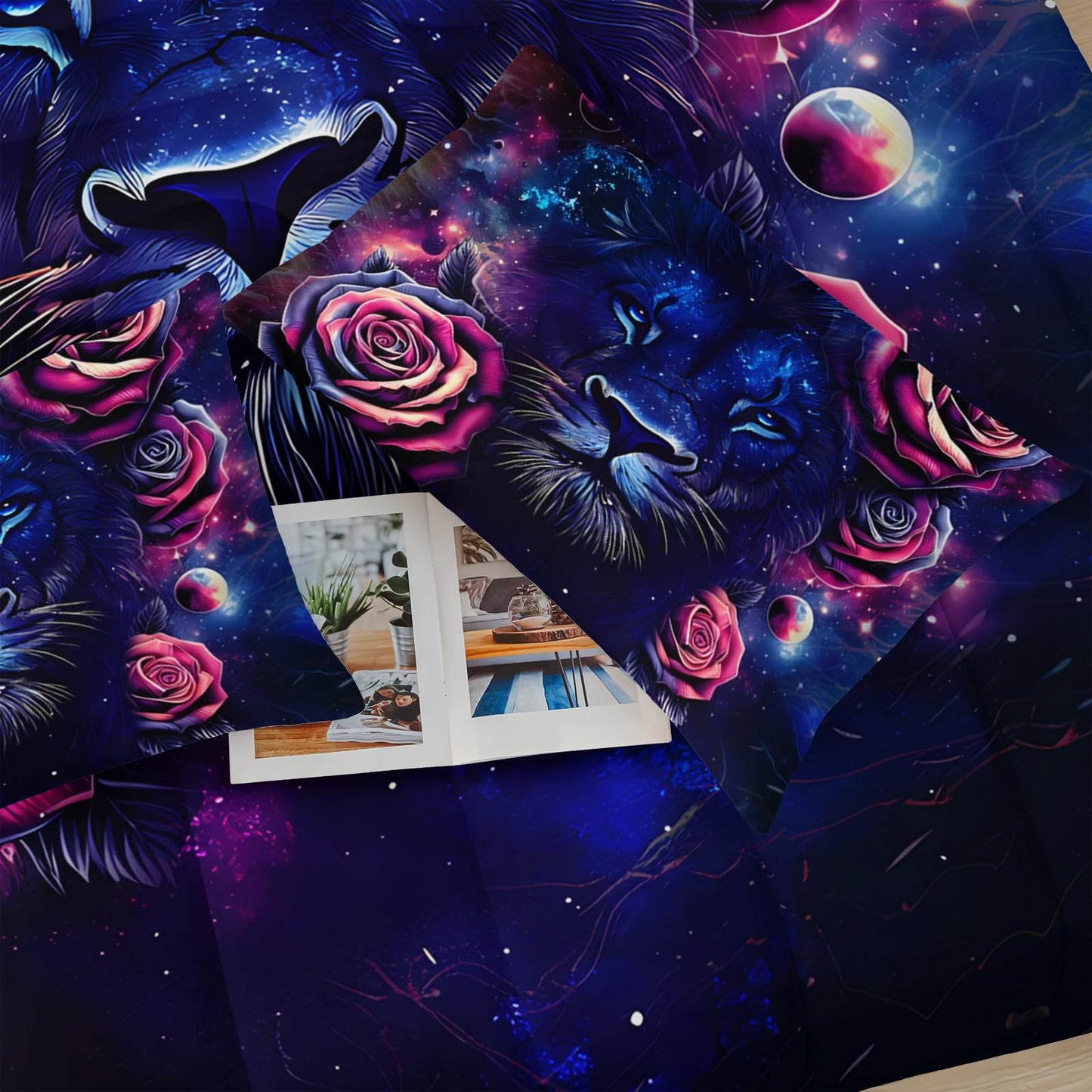 lneffble Black and Red Galaxy Roses Lion Comforter Set Full Size，Full Size Bedding Set Animal Print，Jungle Animal Bedroom Decor，with 1 Comforter with 2 Pillow Case