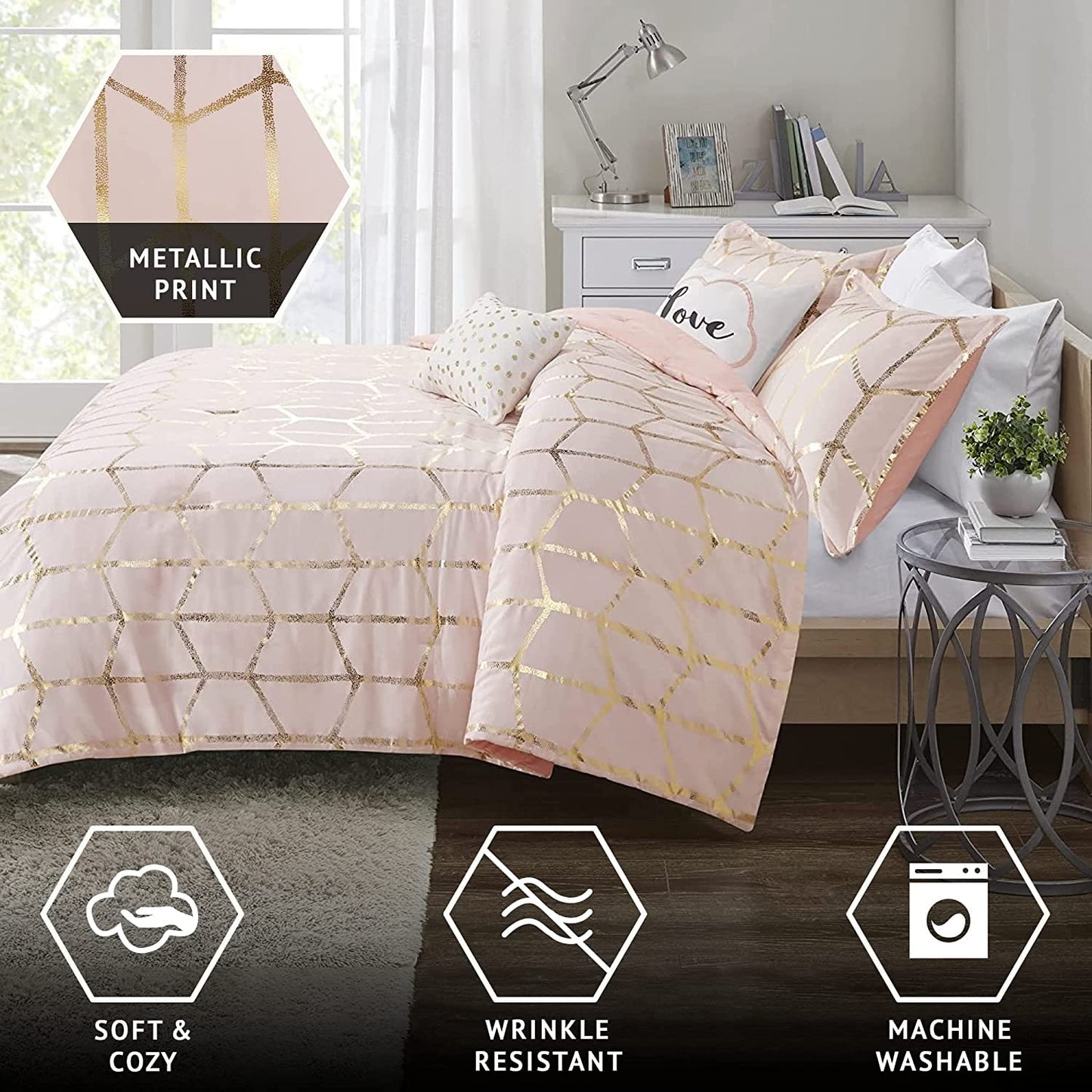 Intelligent Design Raina King/Cal King Comforter Set, Soft Microfiber, Modern Geometric Metallic Bed Set, 5 Pieces College Bedding with 2 Shams, 2 Toss Pillows Blush/Gold