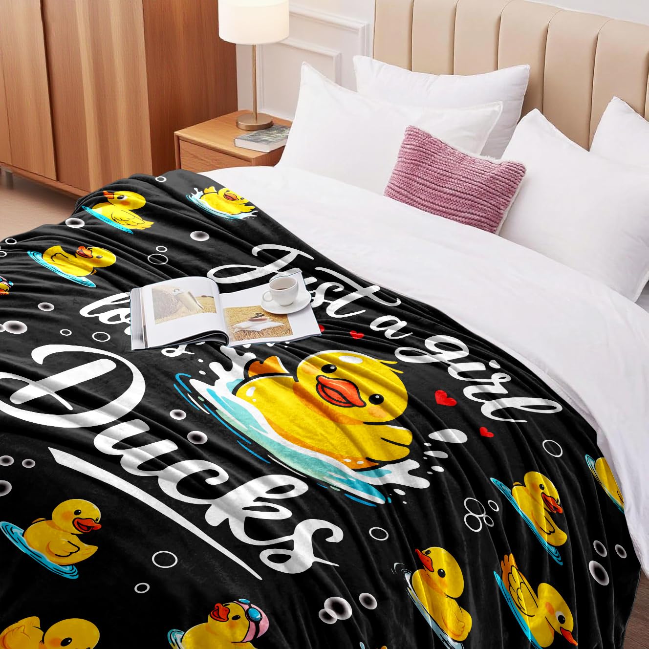 Tinerpoim Duck Blanket Gifts Soft Flannel Duck Throw Blanket Stuff Decor for Girls Women Kids Adults Black 50"x40"
