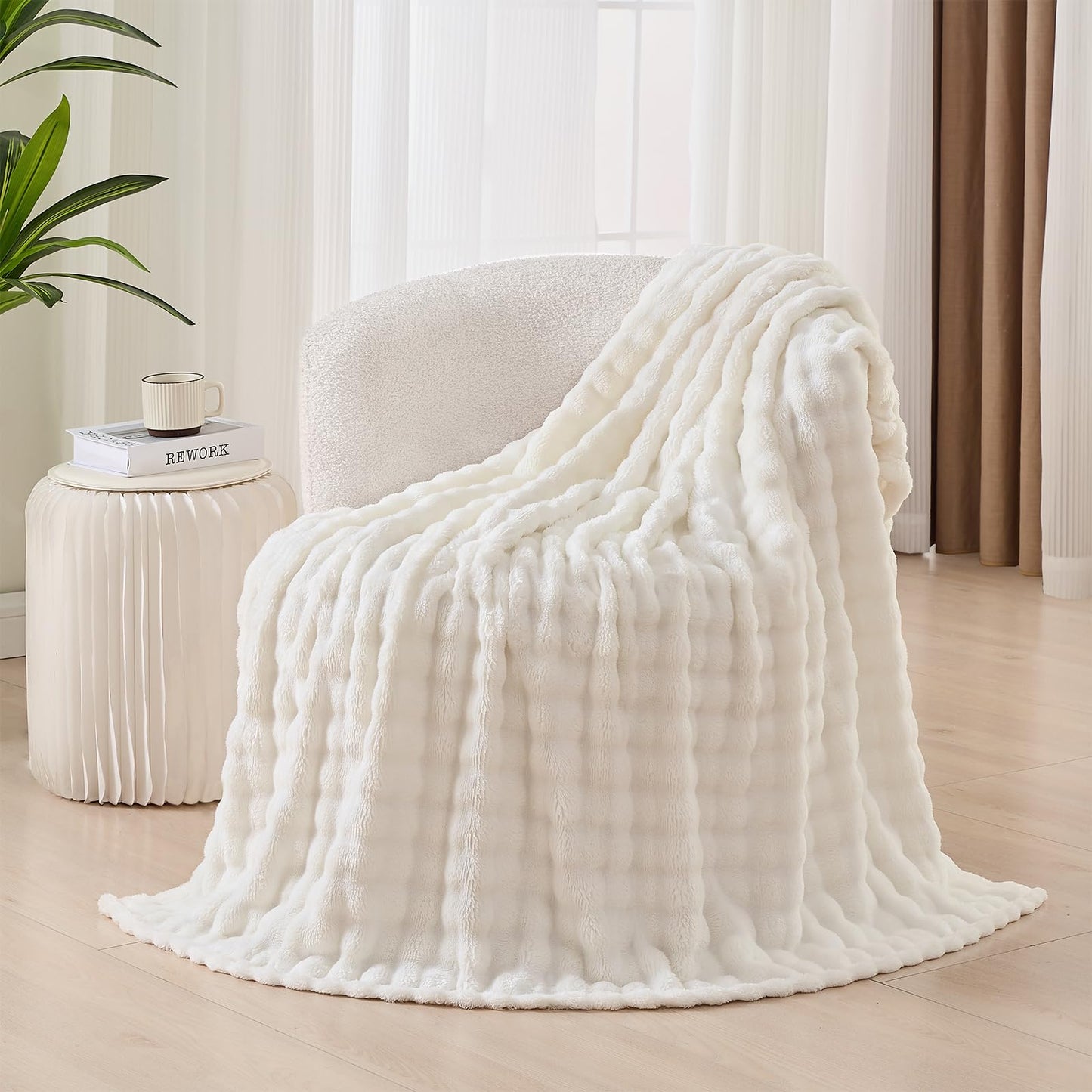 3D Bubble Plush Blanket Textured Fleece Throw Soft Warm Cozy Blanket Couch Bed Throw Snow White 50x60 Inches