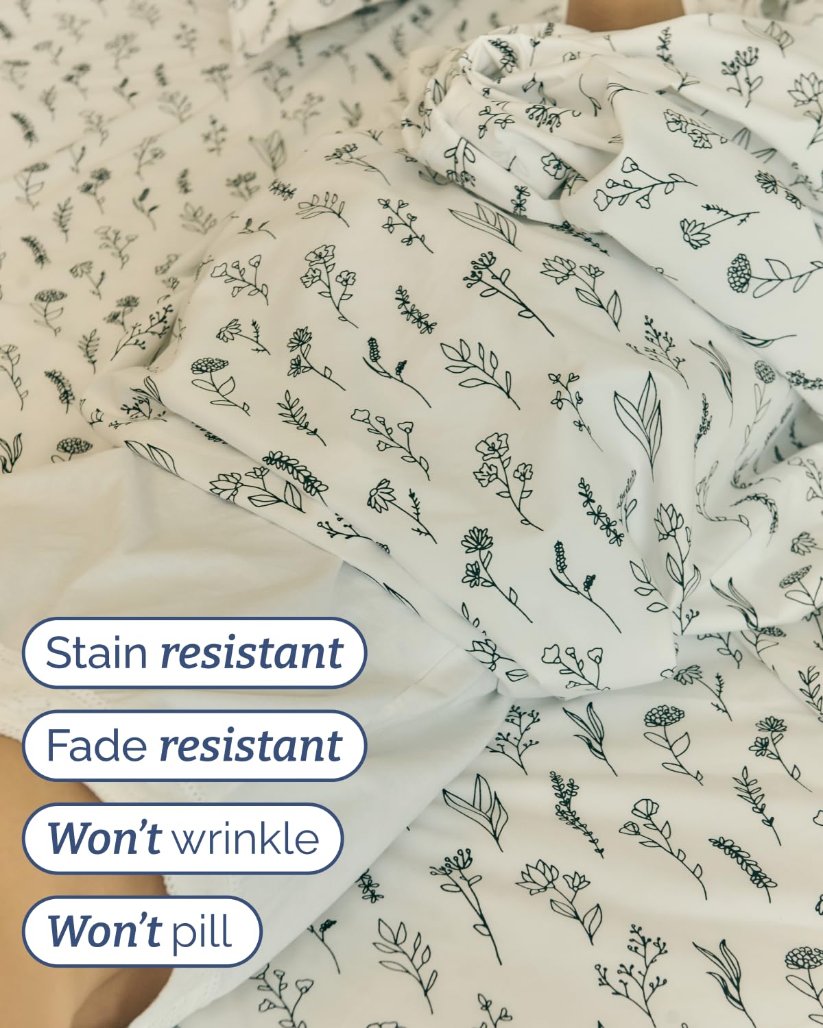 Floral Sheets - Black & White Floral Bed Sheet Set - 1 Flat, 1 Fitted & 2 Pillowcases w/ Deep Pockets - Wrinkle & Fade Free - Boho Botanical Bedding - Ultra-Soft, Breathable & Cooling - Queen Size Set