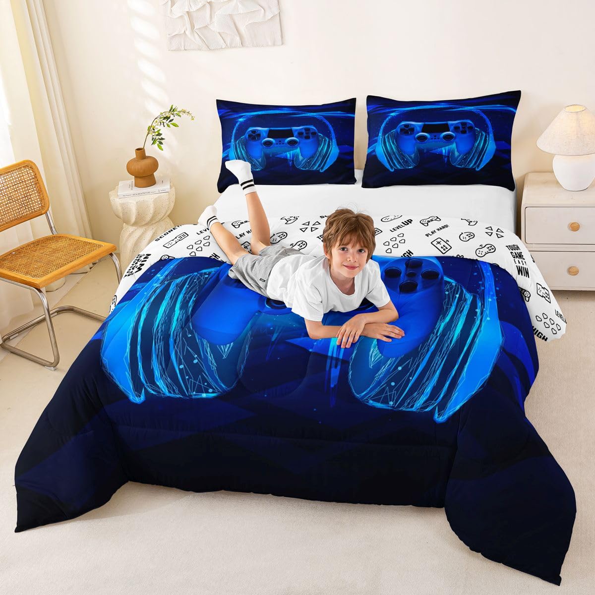Feelyou Gamer Bedding Set Kids Video Game Gamepad Comforter Set for Boys Teens Gaming Headset Comforter Breathable Blue Game Controller Duvet Set Room Decor Quilt Set Twin Size