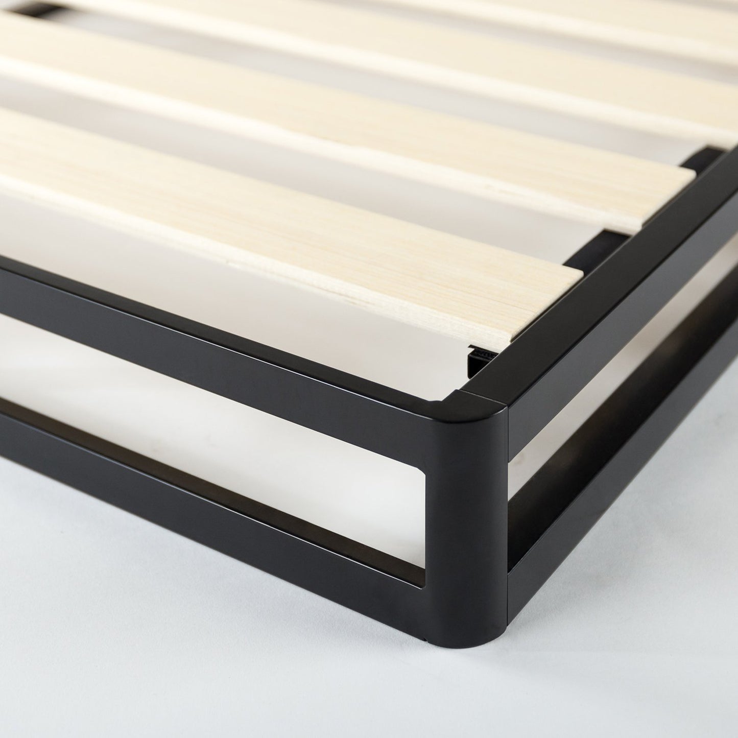 Zinus Walter Standard Profile Metal Smart Box Spring / Mattress Foundation / Wood Slat Support / Easy Assembly