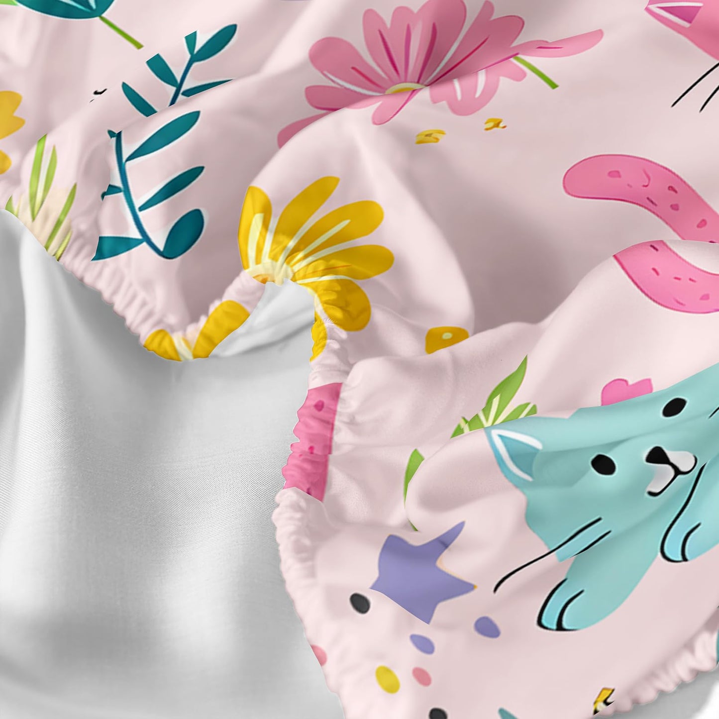 QOOMO Floral Cats Sheet Set,Kawaii Cats Kids Bed Sheets,Pink Floral 16" Deep Pocket Bed Sheet Set for Boys/Girls/Kids/Teens，4 Piece Sheet Set, 1 Fitted Sheet,1 Flat Sheet and 2 Pillowcases，Twin Size