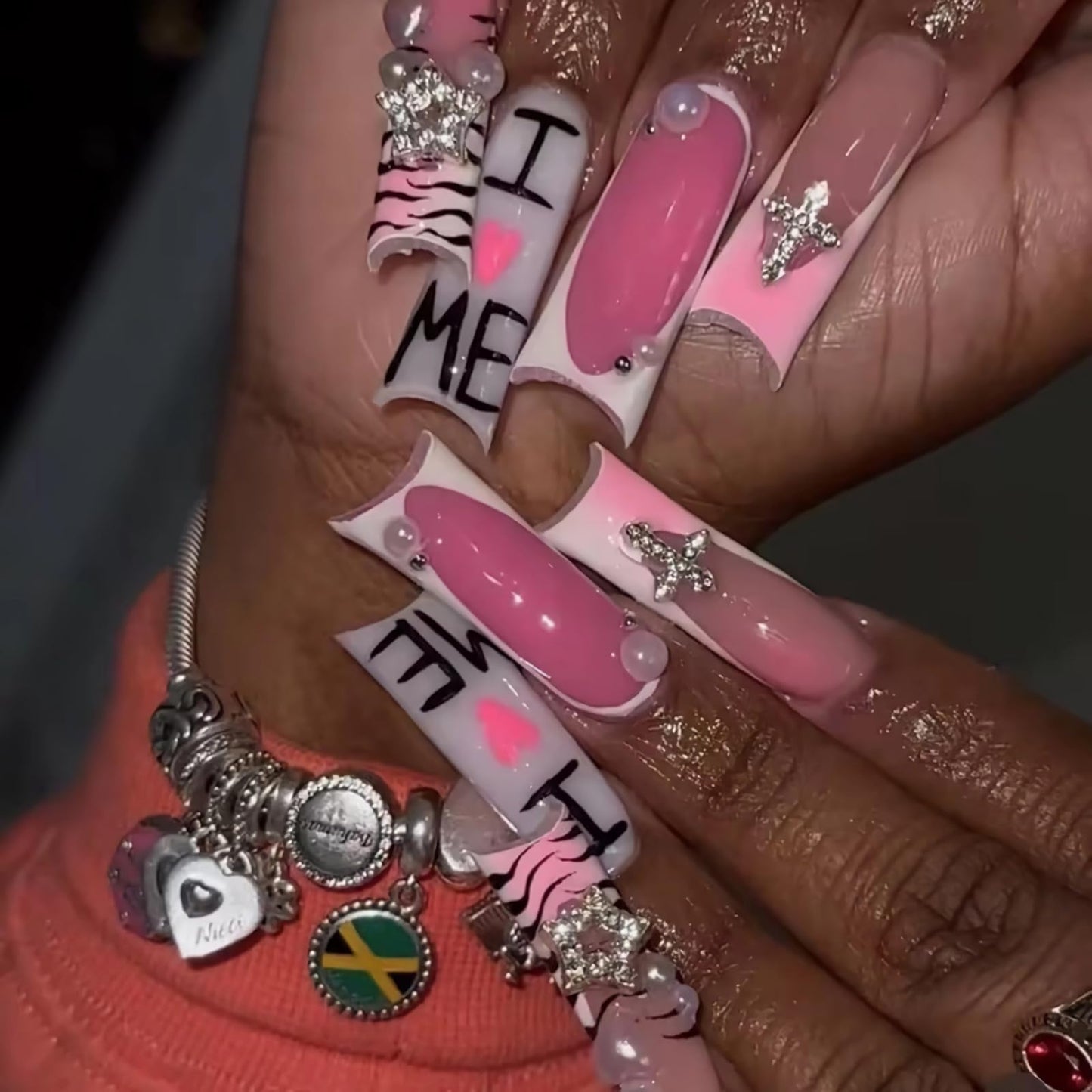 MISUD Press on Nails - Extra Long Square Fake Nails with Pink White, Acrylic Y2K Charms Design 24 pcs