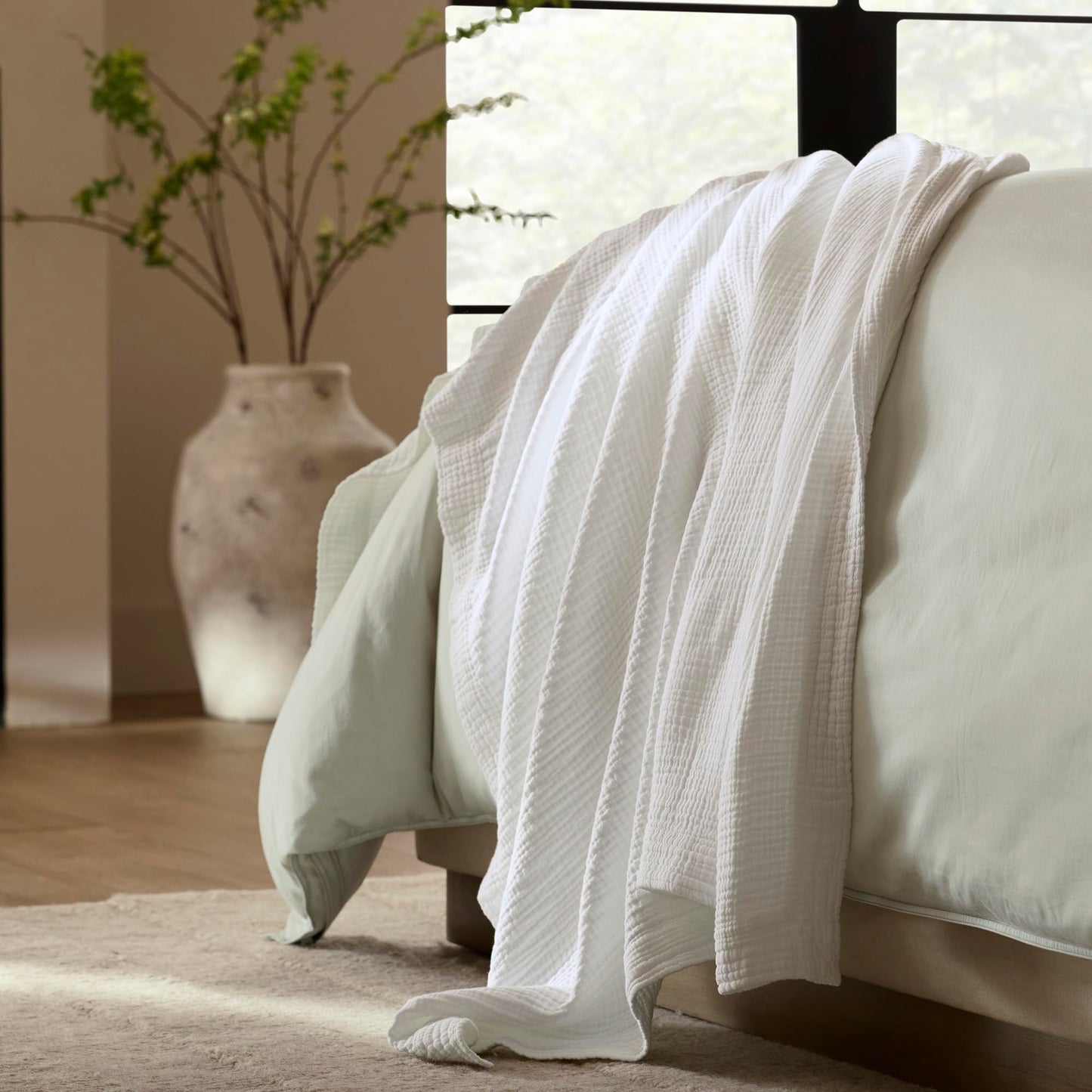 BOLL & BRANCH Dream Throw Blanket - One Size, White - Luxury 100% Organic Cotton - Soft, Lightweight and Breathable - Cloud-Like Touch - 50x70 Inches