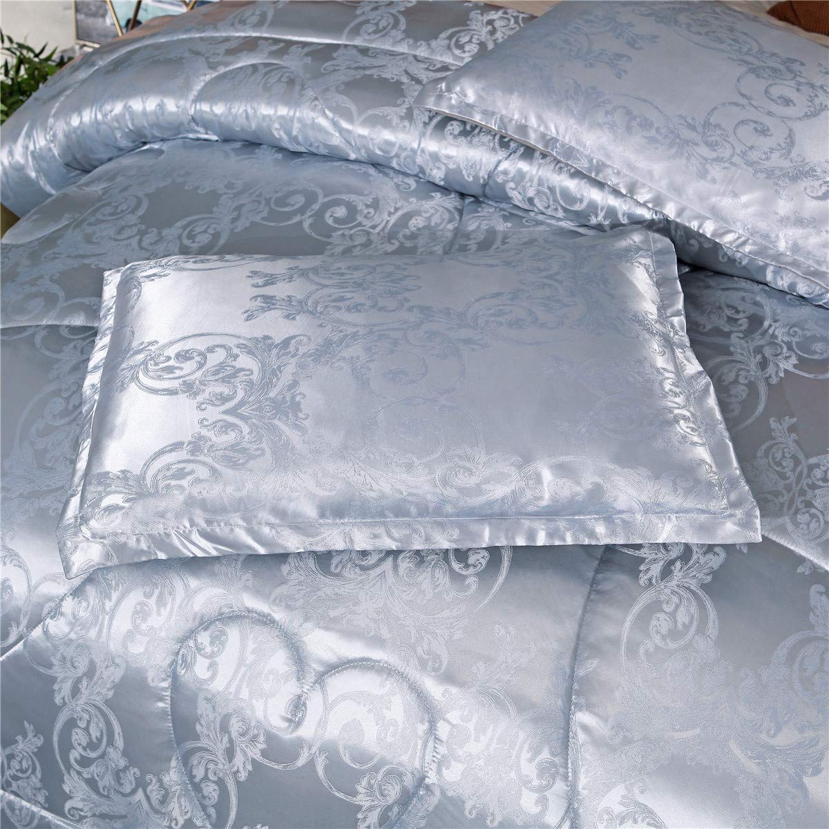 Raytrue-X Grey Queen Size Comforter Sets All Season Silver Bedding Lightweight Comforter for Queen Bed Silk Quilt Microfiber Comforter Set Blanket Matching 2 Pillow Shams (Full/Queen, 88x88 inches)