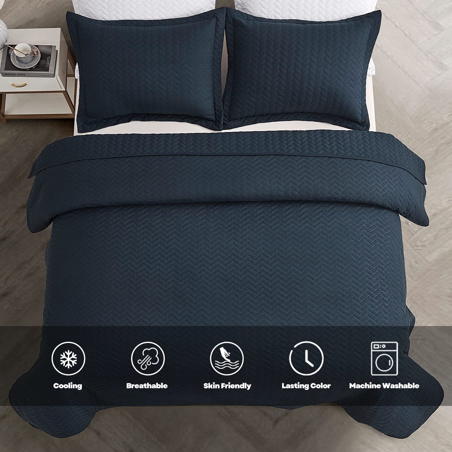 Maple&Stone Quilt Set Queen Size, Lightweight Navy Bedspread Ultrasonic Chevron Pattern Light Coverlet for All Season Comforter Bedding Decor - 3 Piece Full Bed Cover Sets