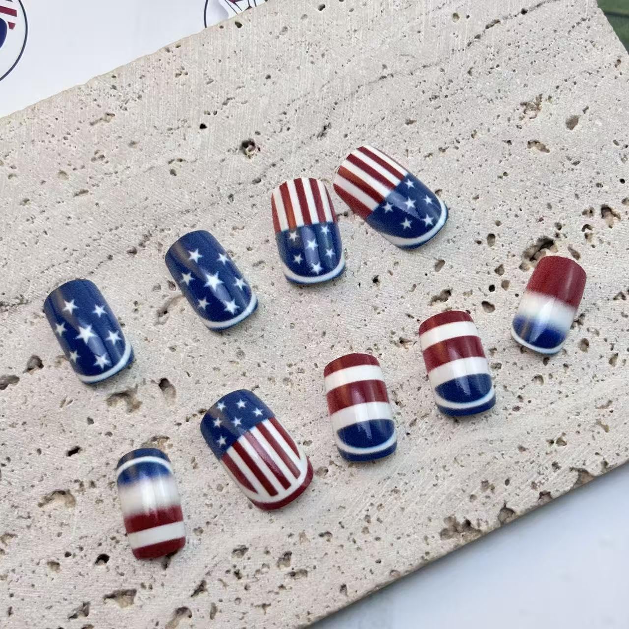 24Pcs Independence Day Press on Nails Medium Square Fake Nails Red Blue Gradient Glossy Stick on Nails National Flag Reusable Glue on Nails Full Cover Acrylic False Nails for Women Manicure