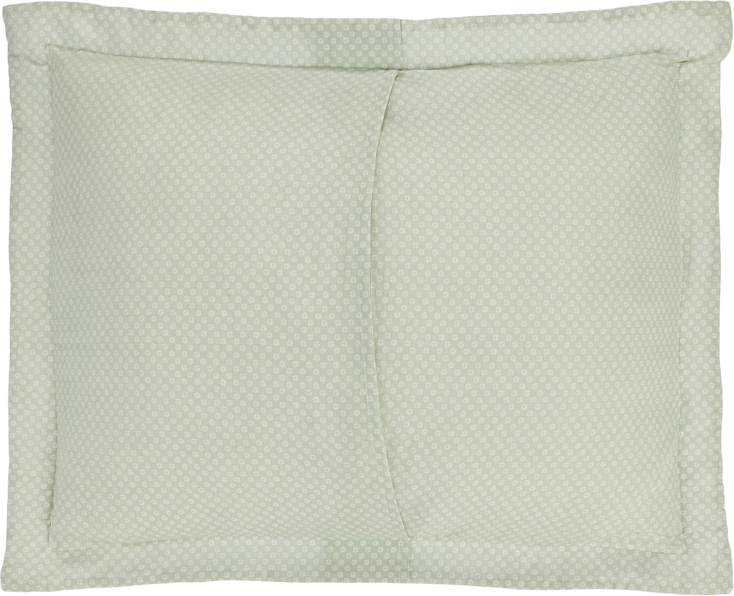 Laura Ashley – Twin Quilt Set, Soft & Lightweight Bedding with Matching Shams, Reversible Floral Room Decor, College Dorm Room Essentials (Bedford Green)