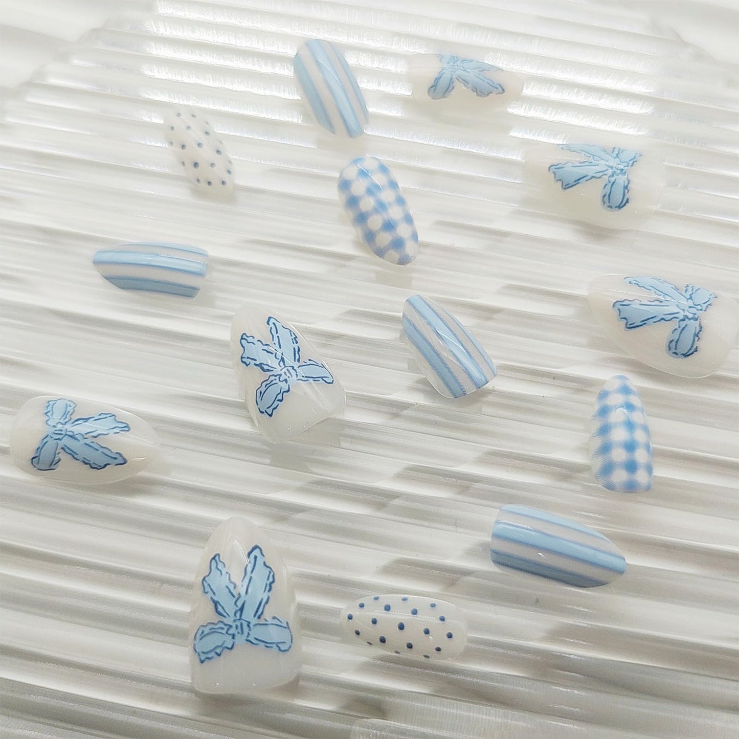 Almond Short Press on Nails Blue White Fake Nails with Polka Dot Checkered Bow Design Glossy Glue on Nail Full Cover Reusable False Nail for Women 24 Pcs
