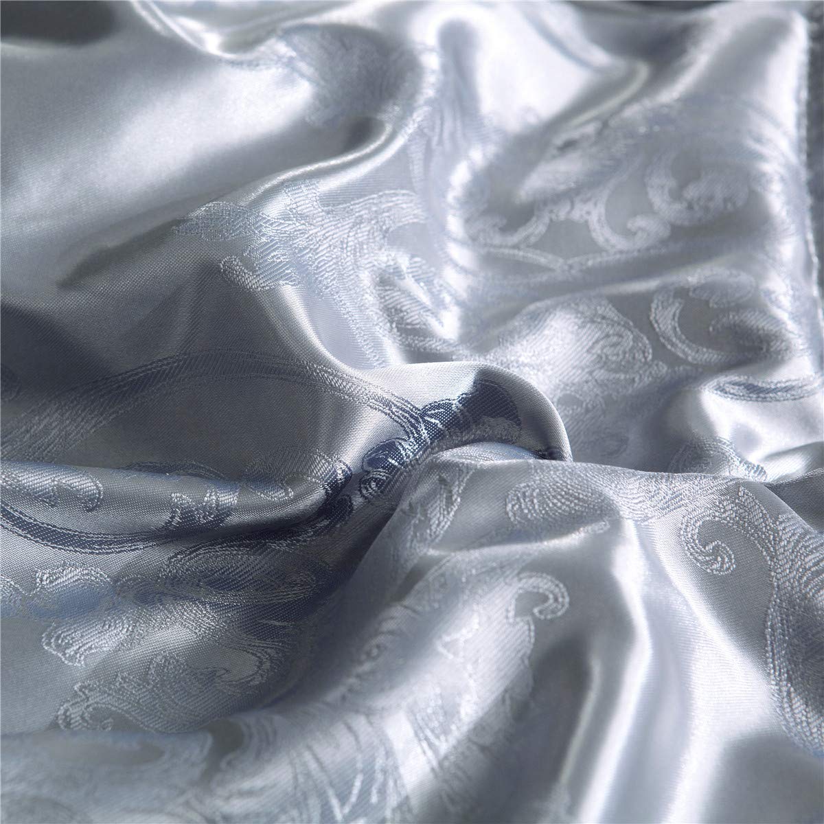 Raytrue-X Grey Queen Size Comforter Sets All Season Silver Bedding Lightweight Comforter for Queen Bed Silk Quilt Microfiber Comforter Set Blanket Matching 2 Pillow Shams (Full/Queen, 88x88 inches)