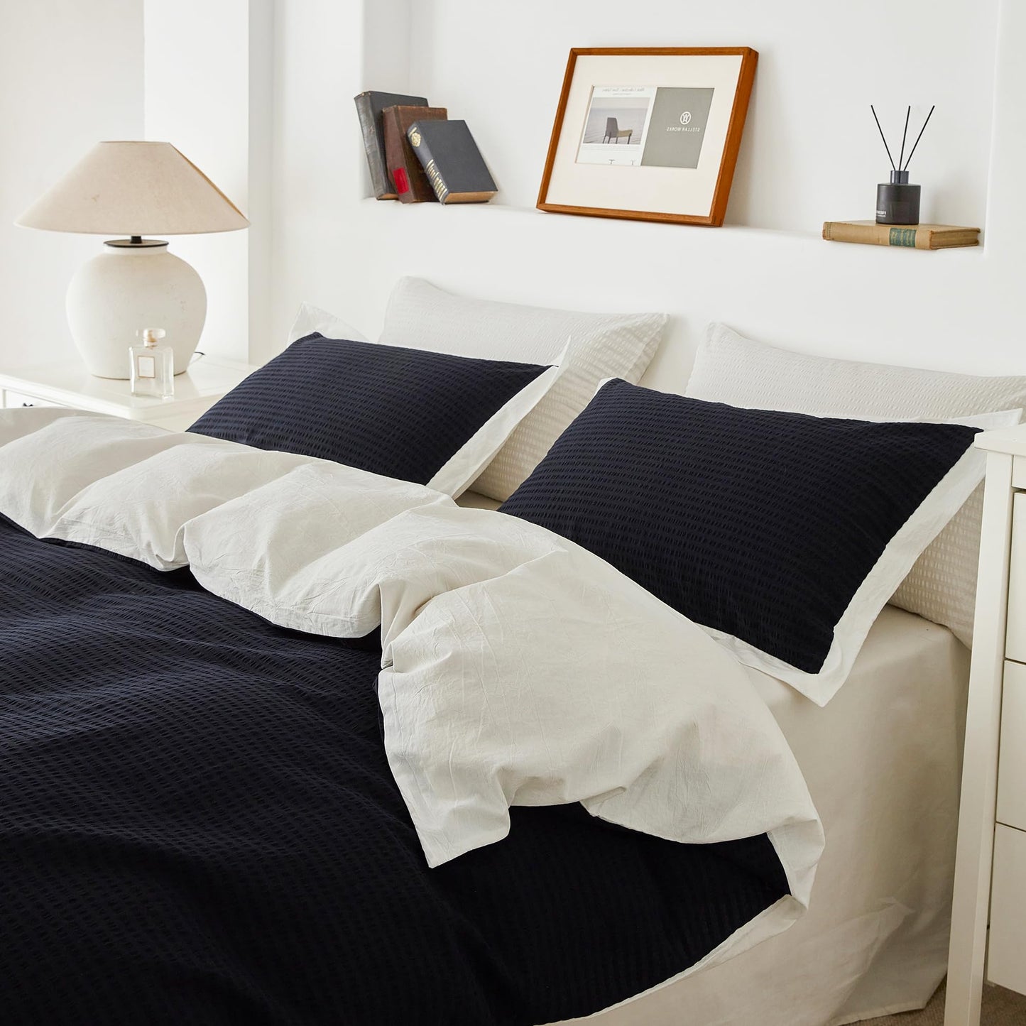 SUSYBAO Navy Seersucker Duvet Cover Queen 100% Cotton 3 Pcs Set 1 Navy Blue Textured Duvet Cover with Zipper Ties 2 Pillow Shams Washed Cotton Dark Blue White Dual Color Bedding Set Soft