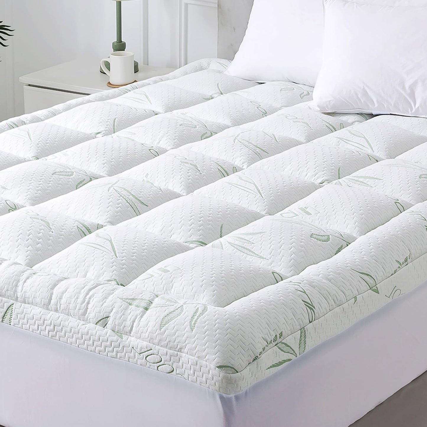 WhatsBedding Mattress Topper Queen, Soft Pillow Top Mattress Topper with Deep Pocket Fits 8–21 Inch,7D Spiral Fiber Filling, Bamboo Viscose Air Layer Queen Mattress Topper.