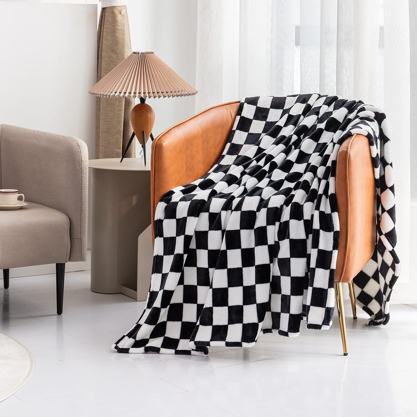 LOMAO Throw Blankets Flannel Blanket with Checkerboard Grid Pattern Soft Throw Blanket for Couch, Bed, Sofa Luxurious Warm and Cozy for All Seasons (Black, 50"x60")