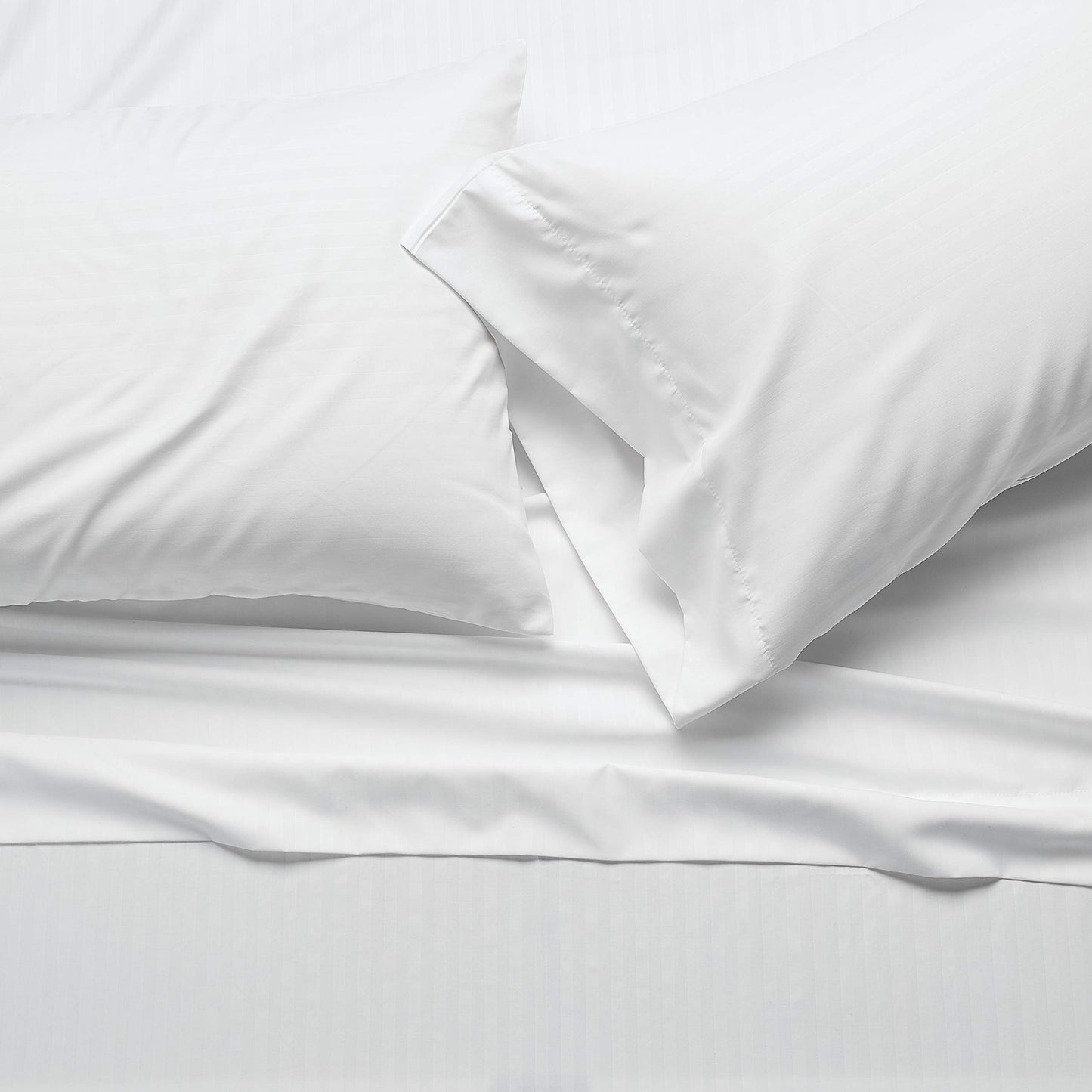 Amazon Basics Soft, Breathable, Wrinkle-Free Microfiber 4-Piece Bed Sheet Set, Full Size, Bright White Striped