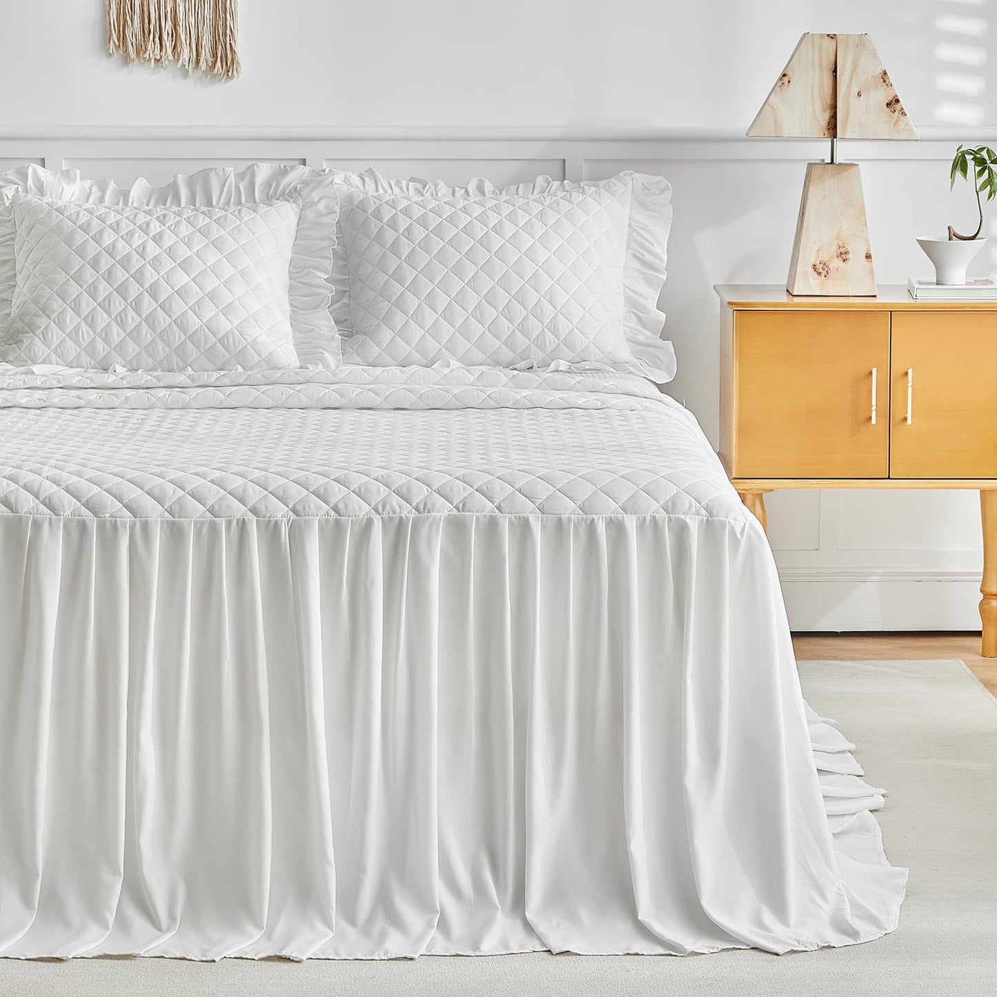 Ruffle Skirt Bedspread Set - 30" Long Drop - Vintage Chic Ruffled Summer Coverlet Bed Spreads Quilt Boho Bedding Farmhouse Style Lightweight Luxurious Rustic 3 Piece Set Queen Size White