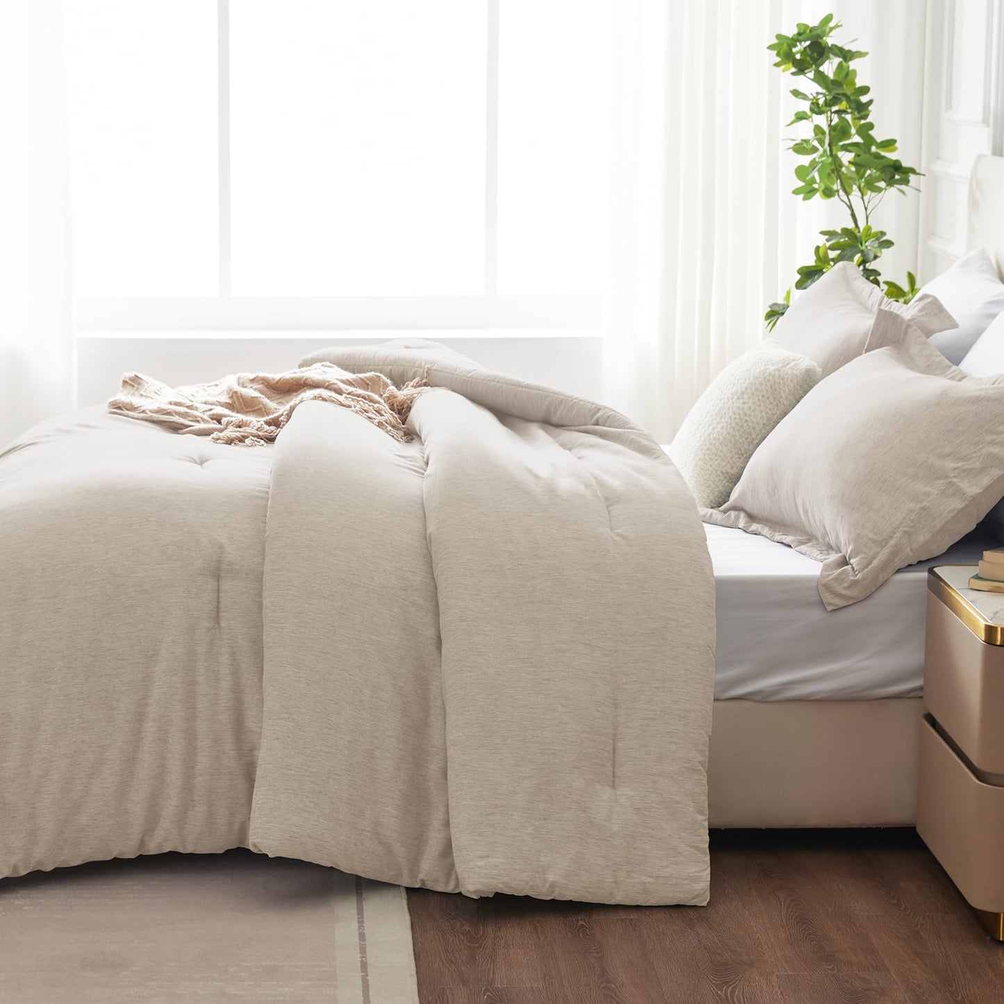 CozyLux Queen Comforter Set 3 Pieces, Heathered Beige Luxury Comforters Queen Size Bedding Set, Breathable Lightweight Down Alternative Comforter with 2 Pillow Shams, All Seasons Bed Set Gift for Home