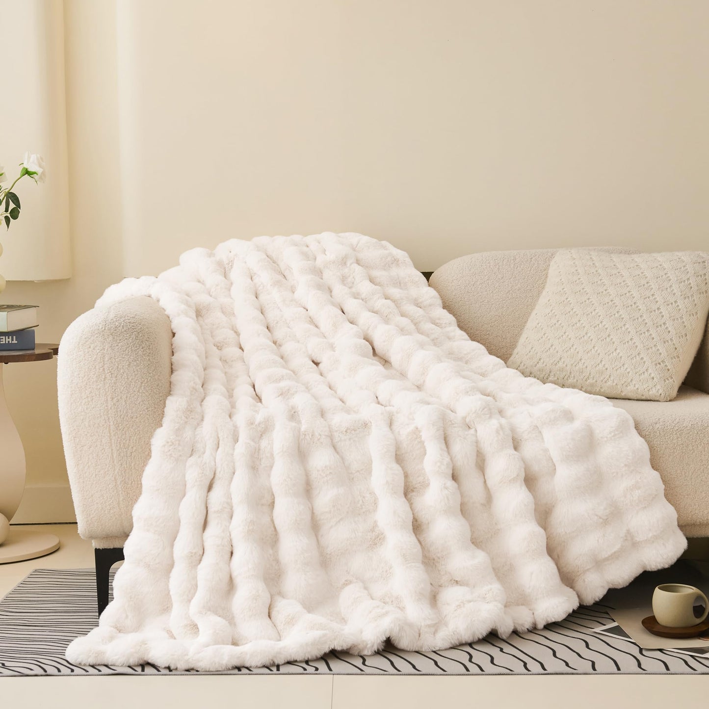 Comelady Soft Fluffy Faux Fur Throw Blanket 50"x60", Plush Thick Bubble Textured Blanket for Couch Bed, Cozy Fuzzy Luxury Room Decor & Warm Gifts for Women Men Girls, Cream White