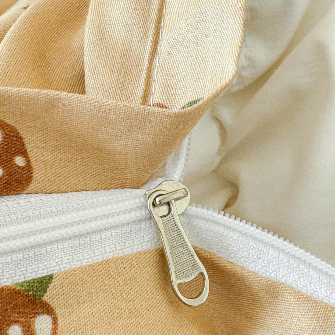 LIWHENHAO Mushroom Duvet Cover Set Twin 100% Cotton Bedding Cartoon Brown Mushroom Red Flowe on Beige 1 Cute Kawaii Plant Garden Comforter Cover Zipper Closure 2 Pillowcases for Kids Girls Boys
