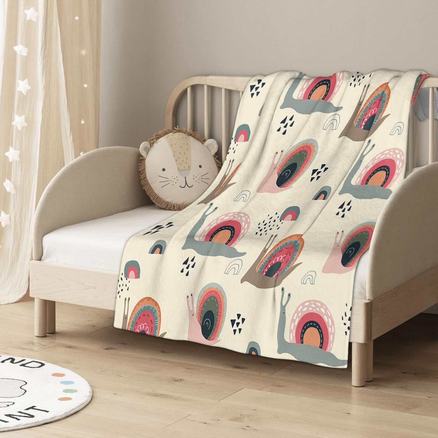 Throw Blanket 50x60 Inch,Cute Funny Rainbow Snails in Abstract Scandinavian Style Cozy Soft Lightweight Fuzzy Flannel Blanket 60x50 Inch Suitable for Couch Bed Sofa Living Room in All Seasons