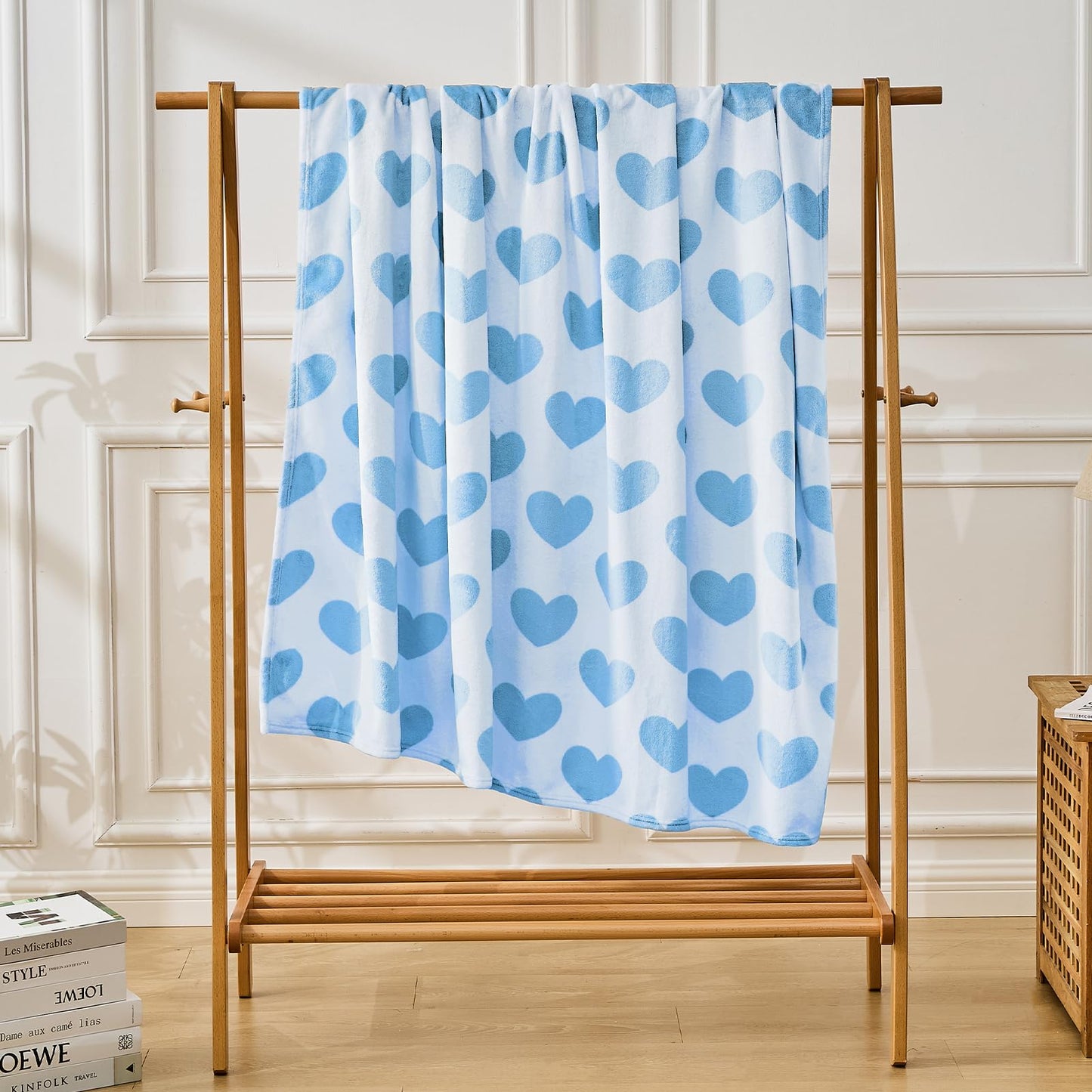 FY FIBER HOUSE Heart Flannel Throw Blanket Soft Cozy Blankets for Lover Gifts All Season Use, 60x80 Inches, Blue