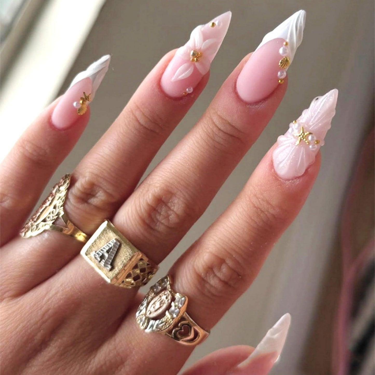 octoswave Press on Nails Medium Almond Fake Nails White French Artificial Nail with Stars and Pearl Charm Stick on Nail for Women 24pcs