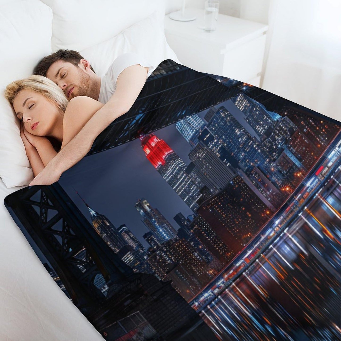 TOWINSFB Fantasy Night Cityscape Flannel Throw Blanket, Soft Lightweight Cozy Warm Neon Light Skyscraper Blanket for Couch Bed Travel- 30"x40"