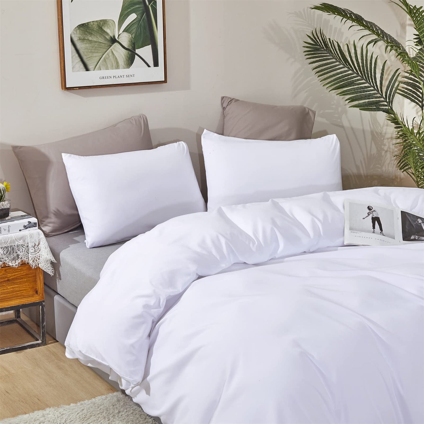 KAREVER White Fluffy Comforter Full Size Women Soft Bedding Set Men Durable 3 Pieces White Blanket Set 1 Full Comforter (80x90 inches) 2 Pillowcases (20x26 inches)