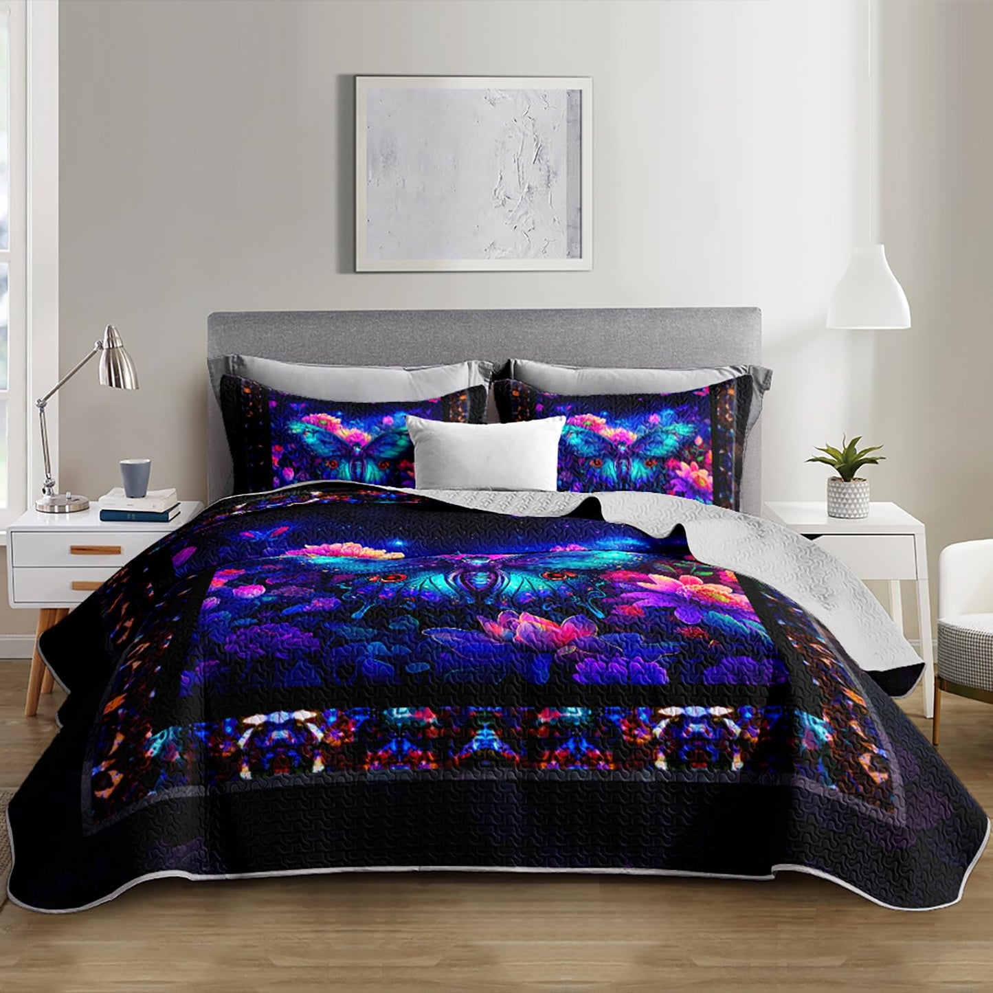 UEVBF Fascinating Butterfly King Size Quilt Set,Dark Blue Floral Pattern Bedding Sets 3 Pieces with 2 Pillowcases,Lightweight Soft Boho Bedding for All Season.