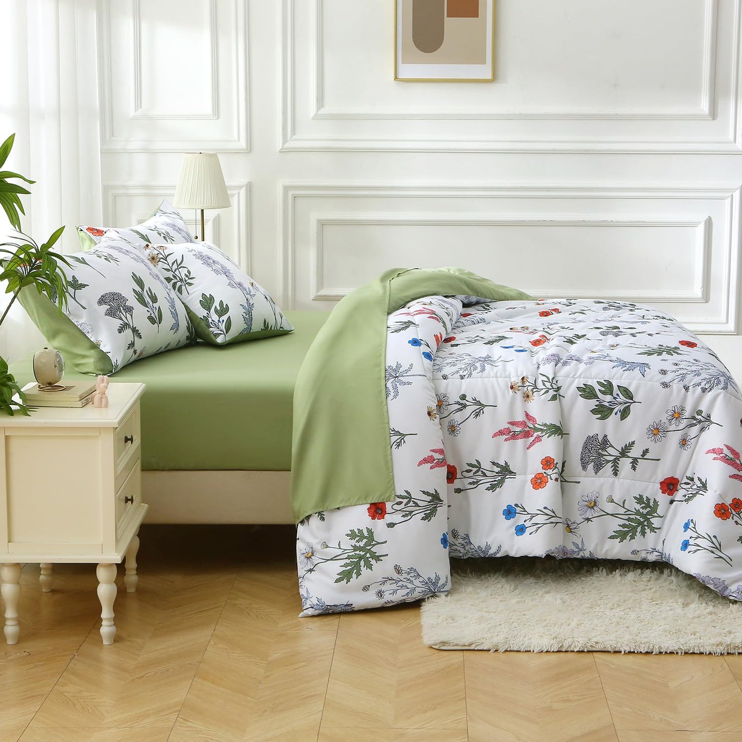 JQinHome Queen Comforter Set - 6 Pieces White Botanical Floral Reversible Green Solid Bedding Set, Bed in a Bag with Microfiber Comforter, Sheets & Cushion Cover, Edredones Queen Set Completo