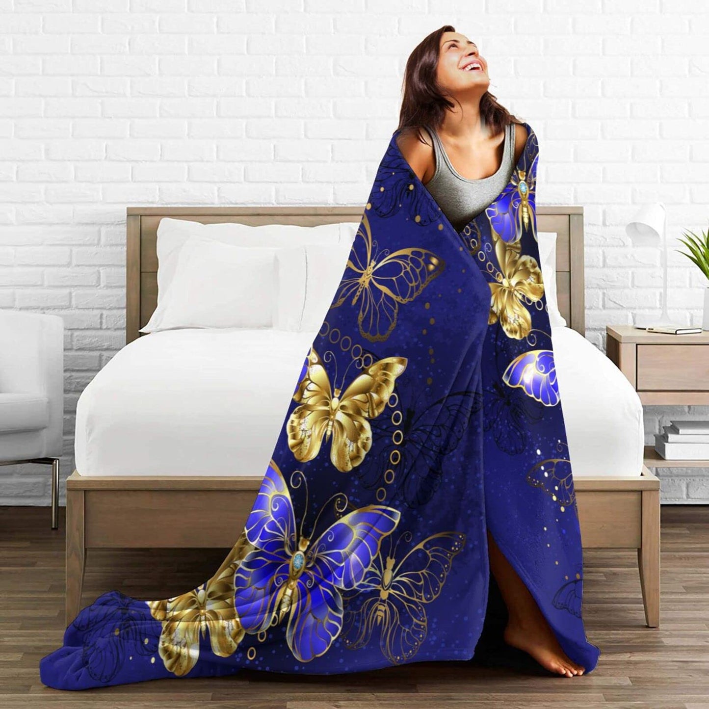 Majoug Purple and Gold Butterfly Pattern Throw Blanket Soft Lightweight Cozy Premium Flannel Warm Bed Blanket for Bedroom Living Couch All Seasons 50"X40"
