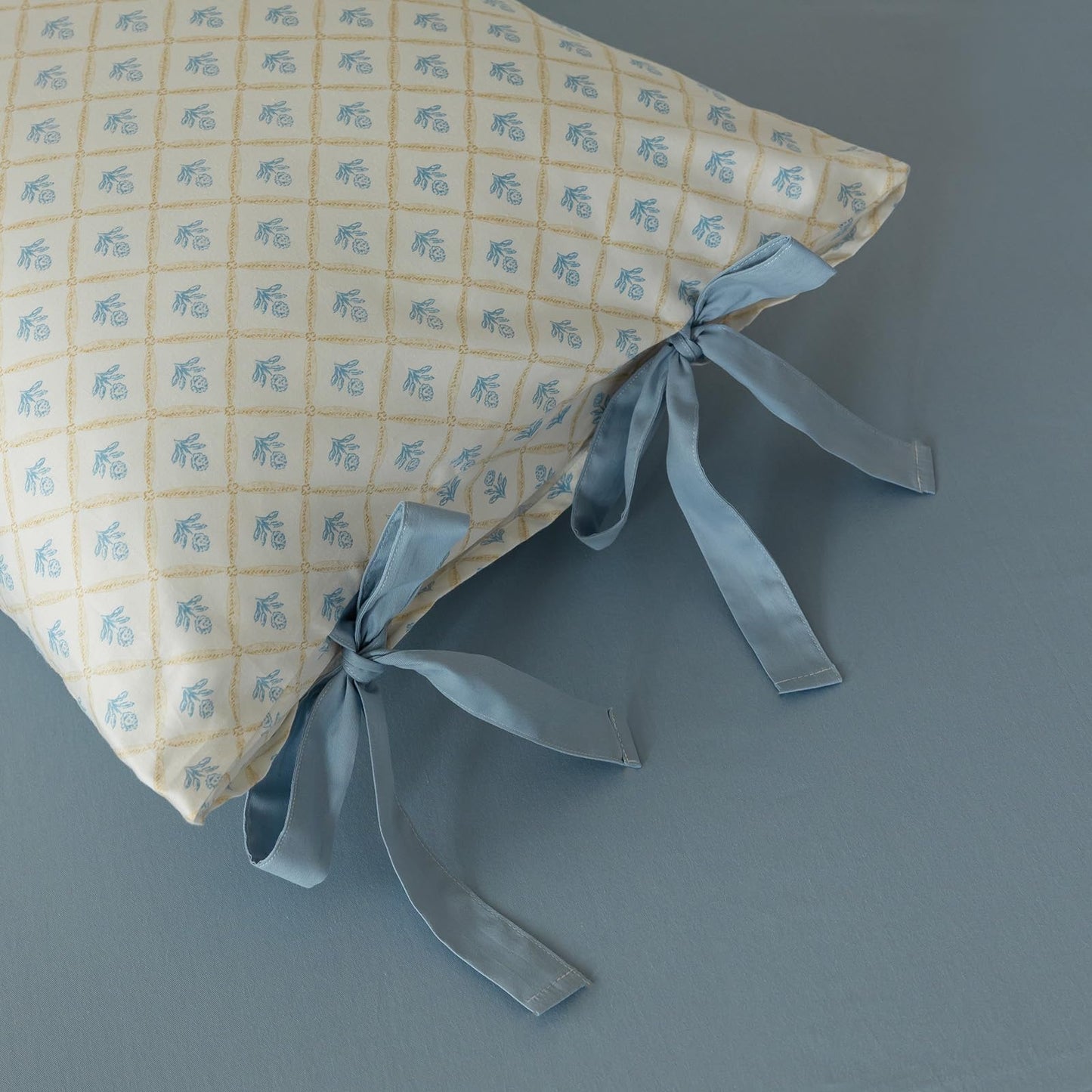VM VOUGEMARKET Blue Flower Duvet Cover Queen with Plaid Grid Prints,100% Cotton Bedding Set,Aesthetic Comforter Cover for Girls Women 90x90 Inch
