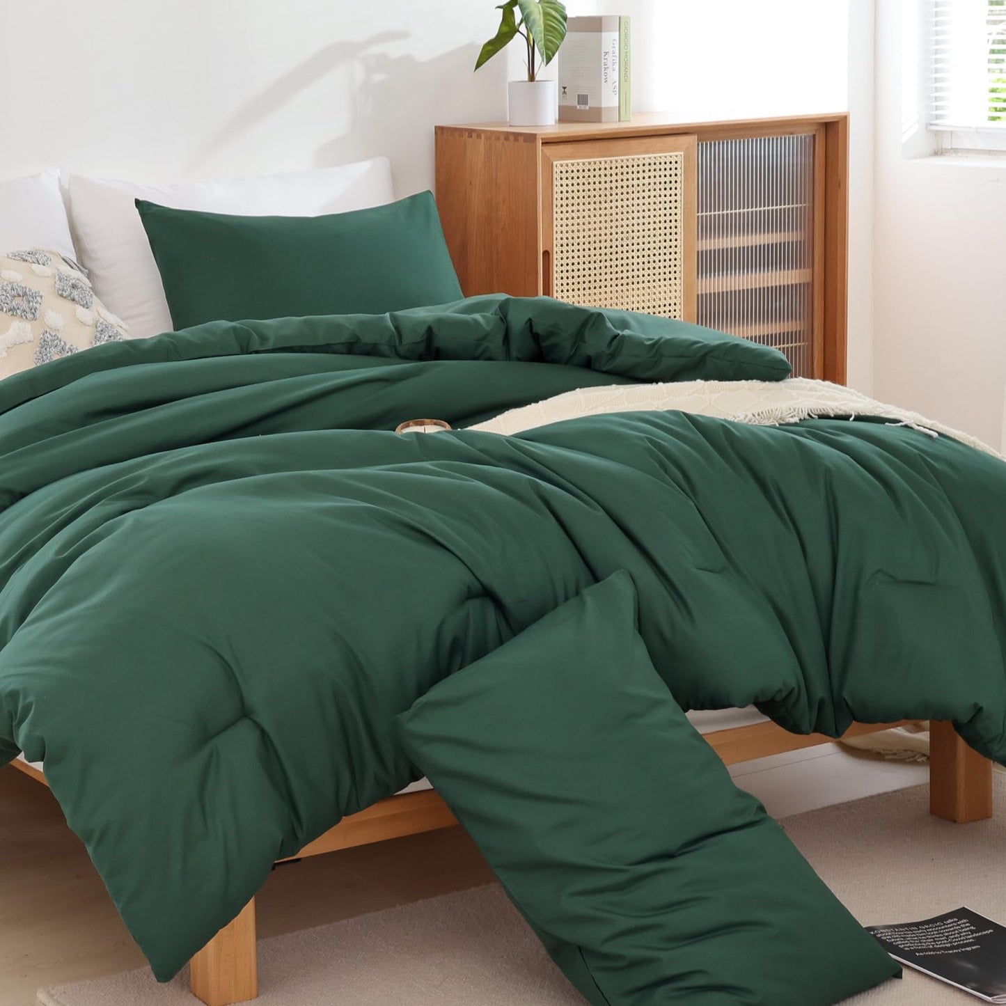 ROSGONIA Comforter Full Size for Girls Boys Teen,3pcs(1 Dark Emerald Green Comforter & 2 Pillowcases),Soft Kids Comforter Sets All Season Dorm Bedding