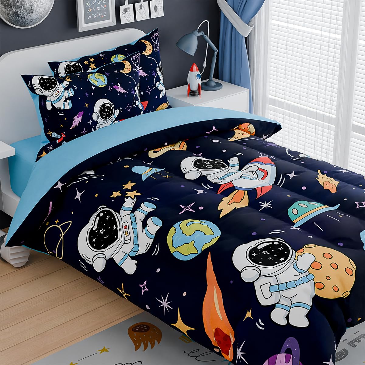 SANDJEST Astronaut Bedding Sets for Boys, Ultra Soft Microfiber Comforter Set with 3-Pieces, Comforters Sets for Kids Children Boy Bedroom Decor
