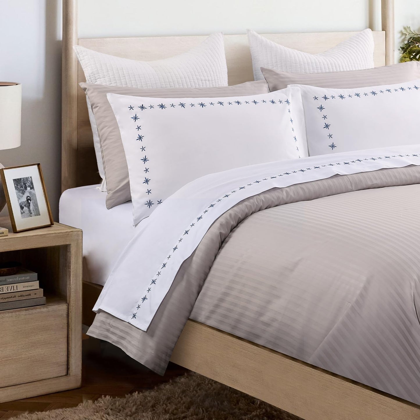 PANDATEX Luxurious 100% Cotton White Embroidered Sheets - 80s Ultra Soft Yarn, High End Hotel Quality Sateen Bedding for King Size Bed with 16'' Deep Pocket, Blue Daisy Design