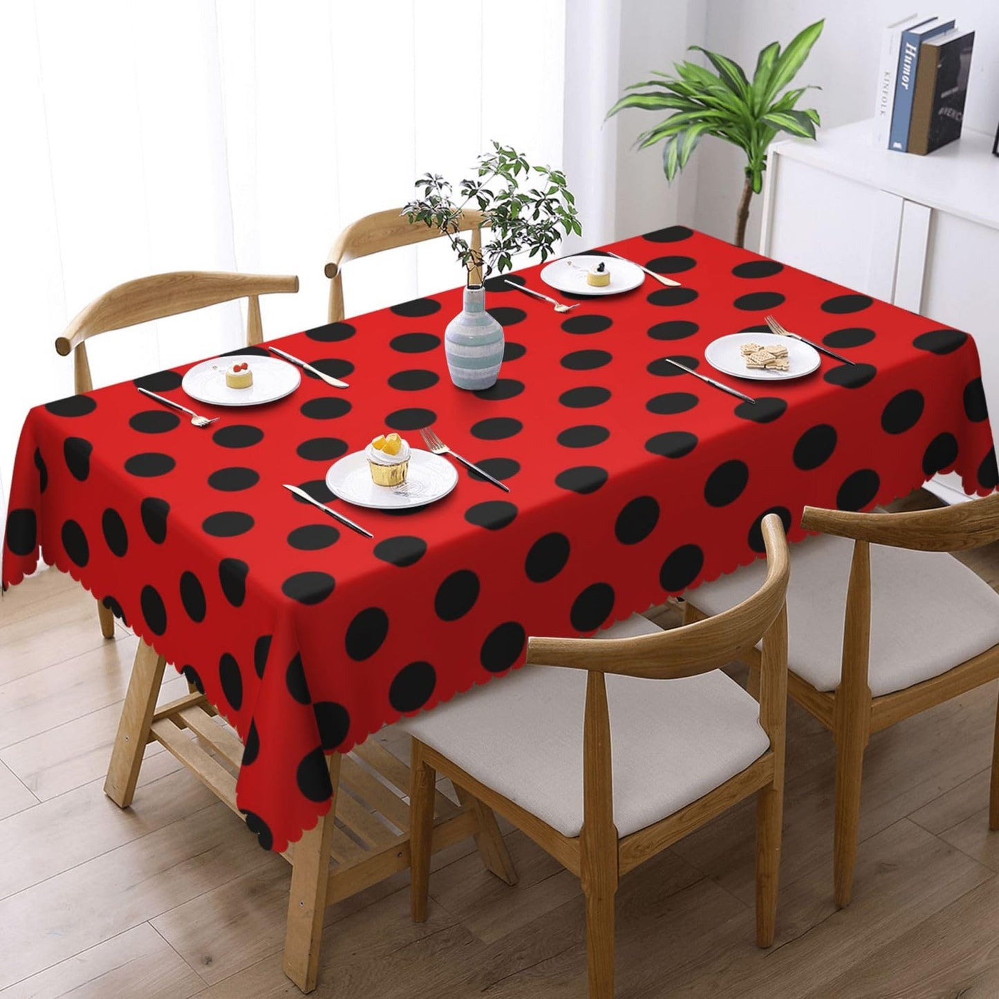 GOUROISE Ladybug Red Rectangular Tablecloth, Red Black Spots 54x72 Inch Wavy Lace Border Polyester Table Cloth for Dining, Kitchen, Parties